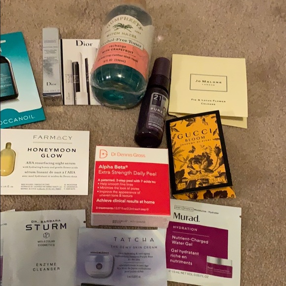 Large Bundle of Skincare and Makeup - Picture 4 of 7